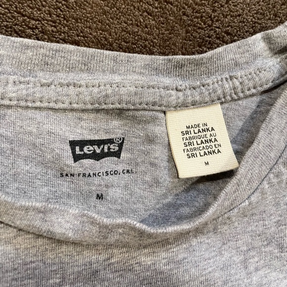 Levi shirt! - Picture 3 of 4